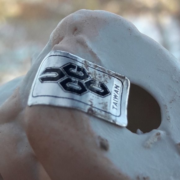 Mini Dollhouse Baby Porcelain Vintage UOGC Taiwan Tiny Bunny Rabbit - Picture 6 of 9